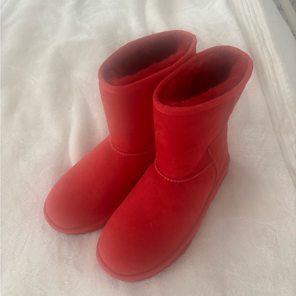 ugg classic short ii boots in red